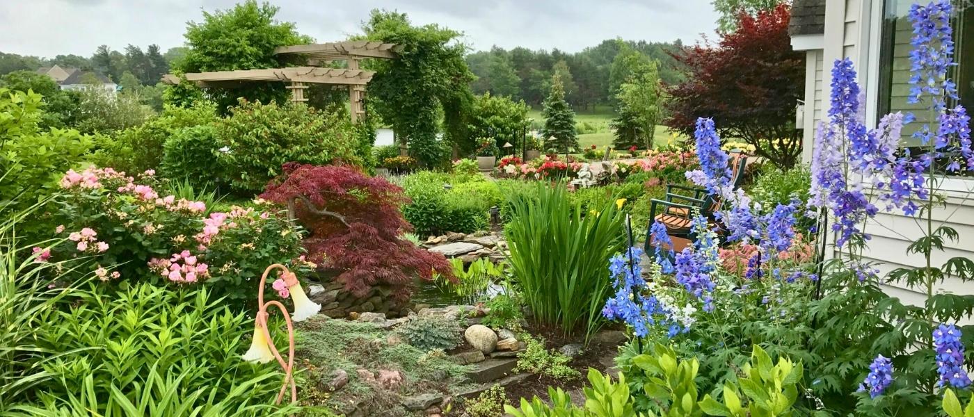 The English Gardener - Fine Gardening Design and Outdoor Living Spaces